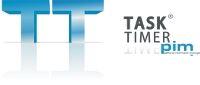 Das Bild zeigt ein kleines Schild mit dem Text "TT TaskTimer PIM"
